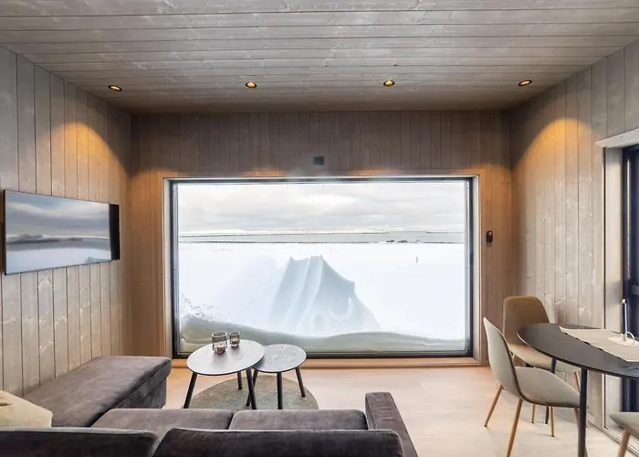 Lodger Varanger View *